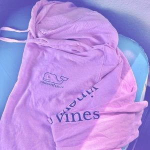 Vineyard Vines light pullover with hood (Never Worn).